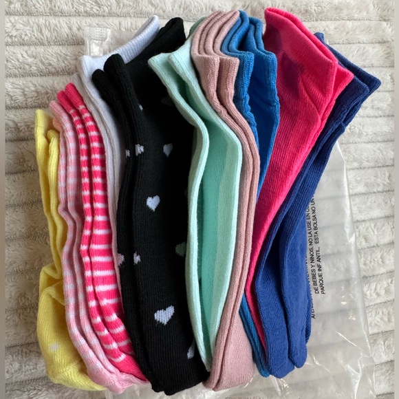 10 PAIR SOCKS NEW IN PACKAGE - Picture 2 of 4